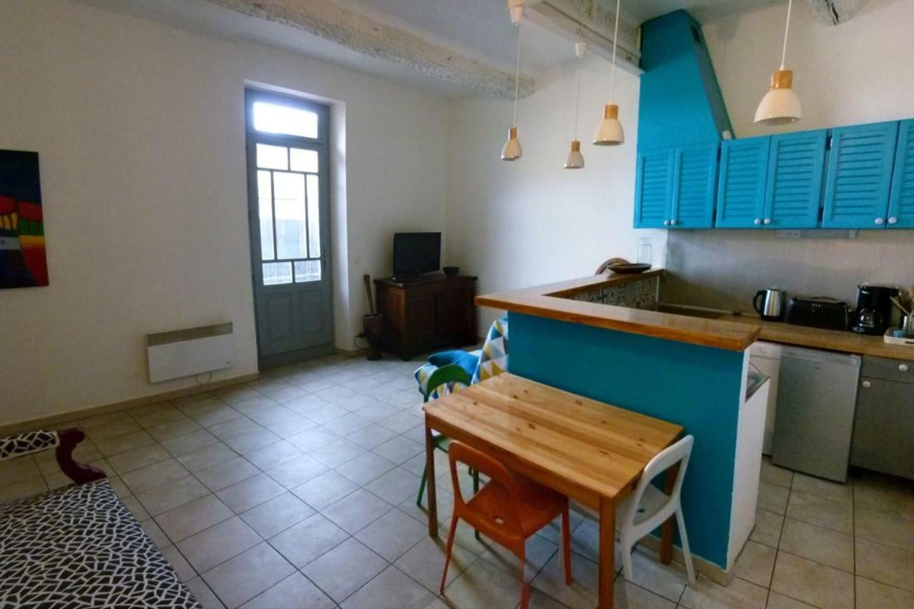 Appartement Au Pied Du Gardon. Remoulins Exteriör bild